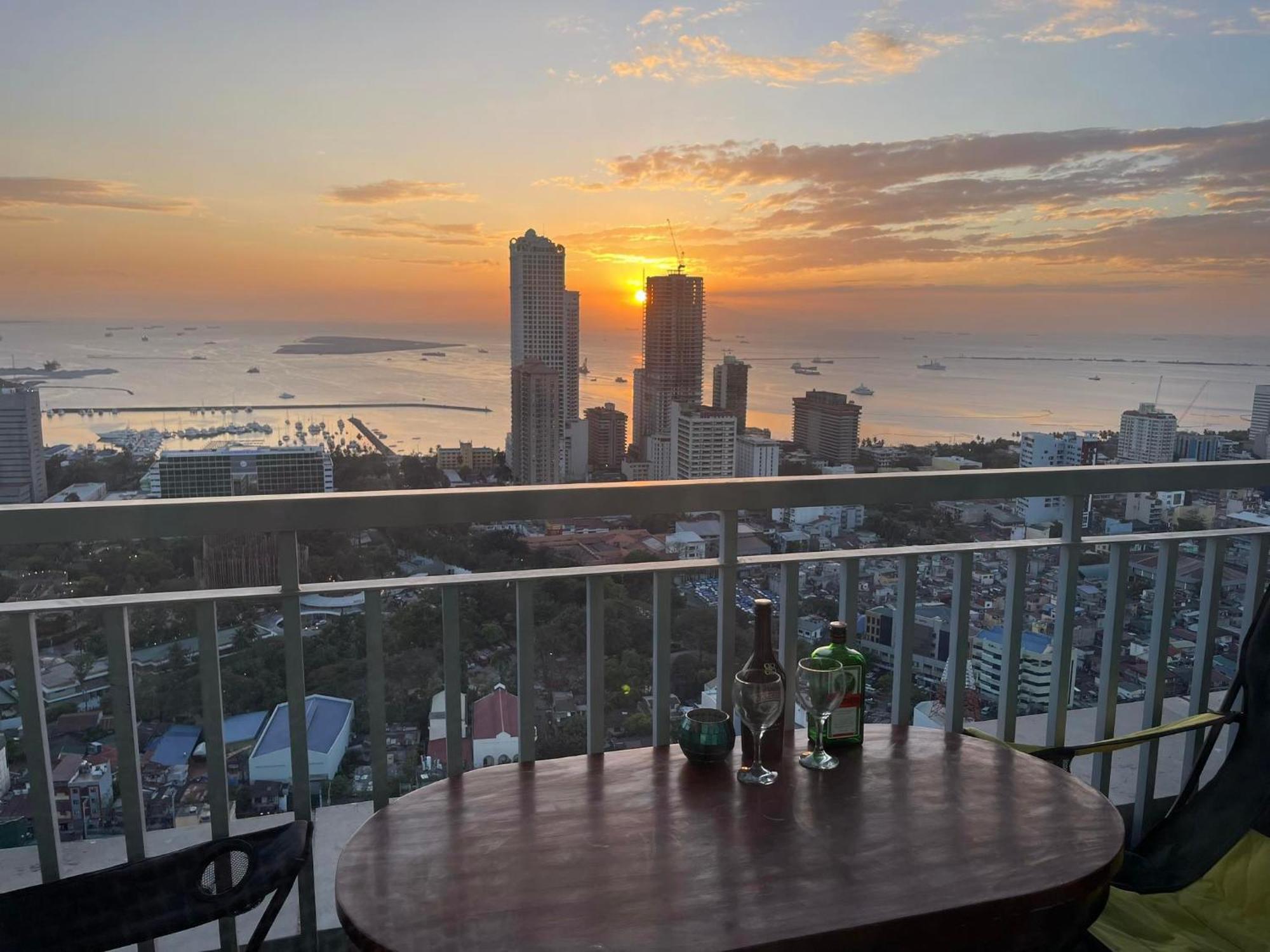Residences Staycation By Pbyy *