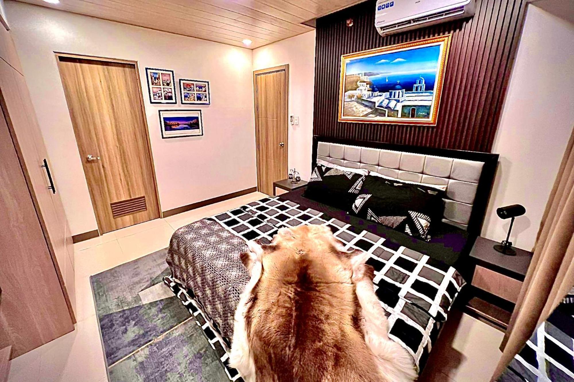 Urban Oasis: Prime With Airport Convenience