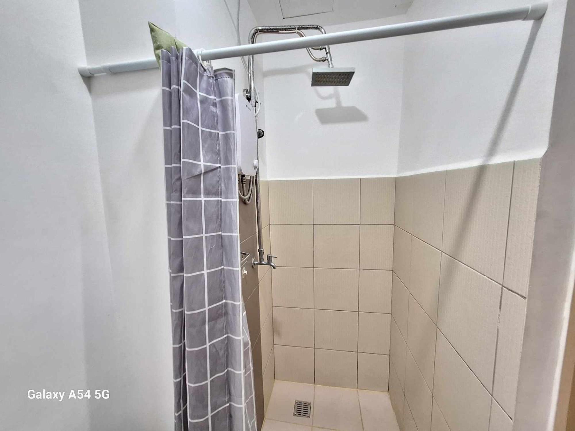 Pool View 1br With Wifi In Grace Taguig Apartment Manila