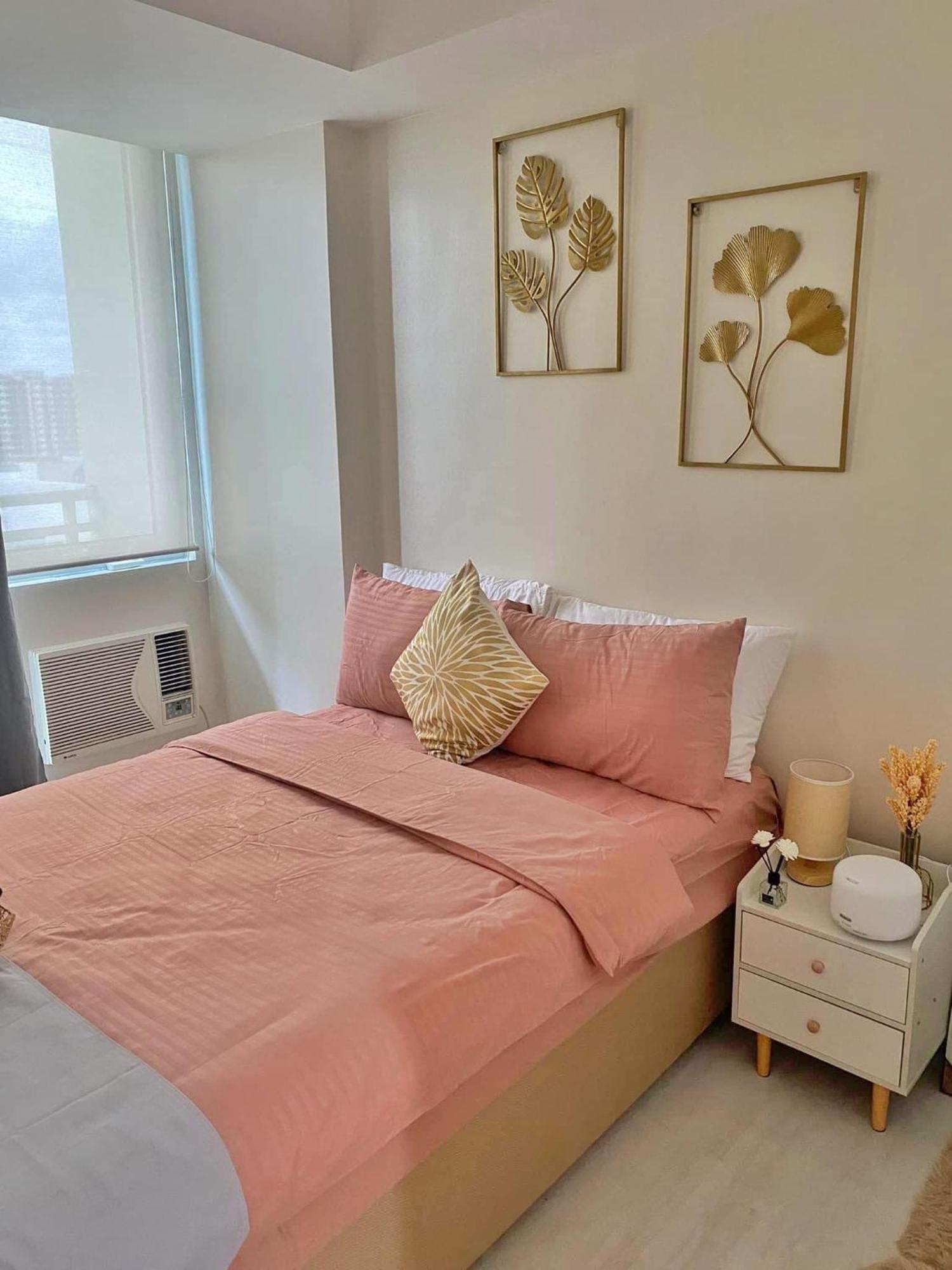 Residences In Azure Condominium Paranaque City Metro Aparthotel Manila