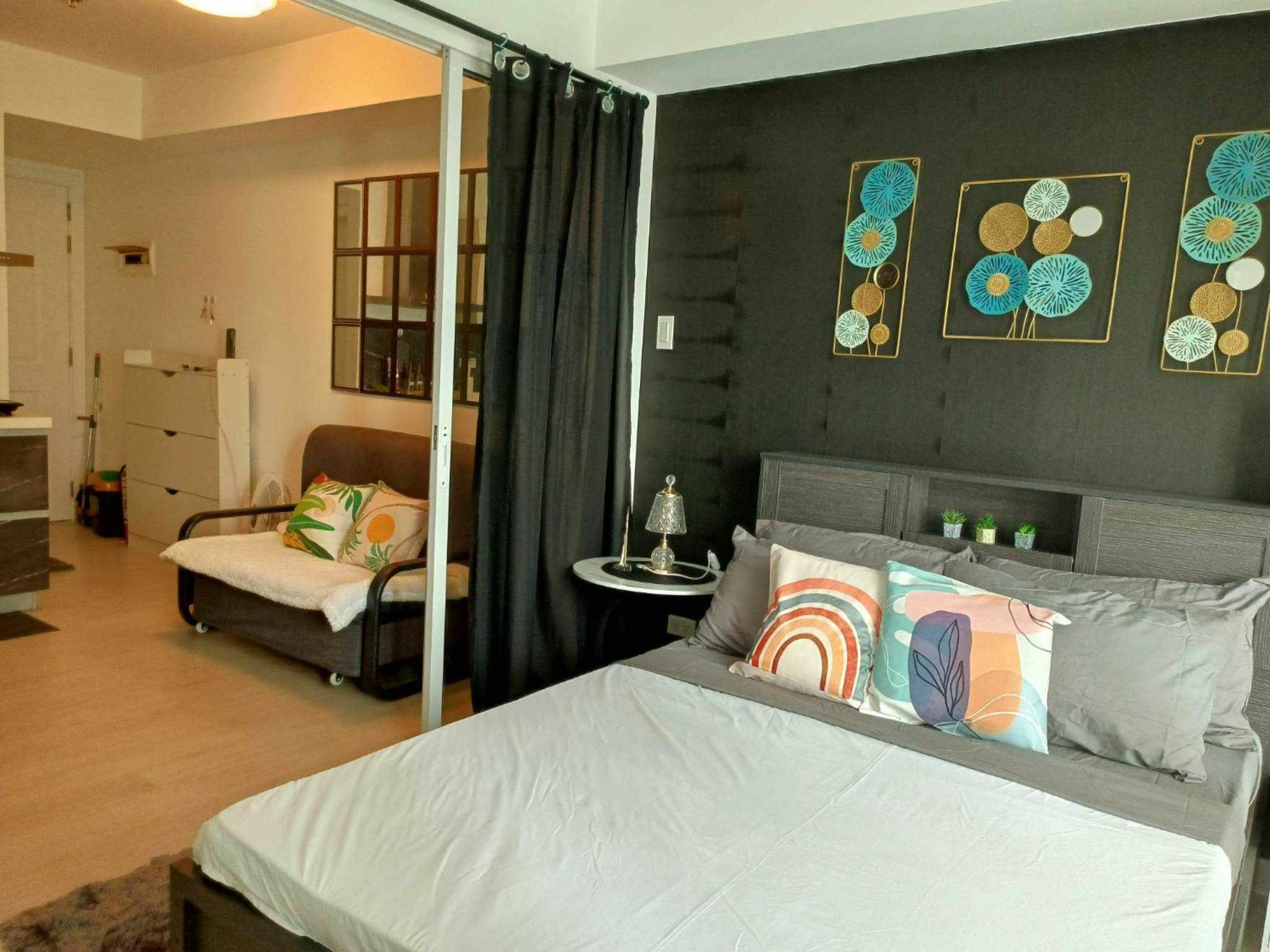 Residences In Azure Condominium Paranaque City Metro