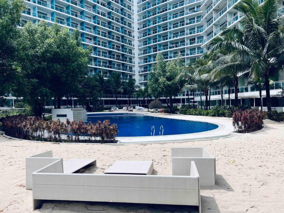 Apartment One Elegant 1bhk With View In Azure Urban And Residences *