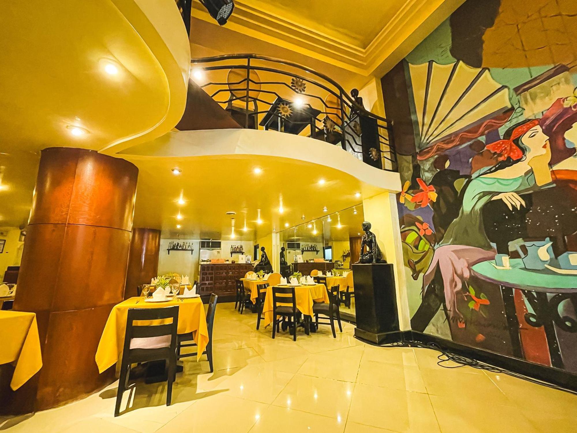Miramar Hotel 3*
