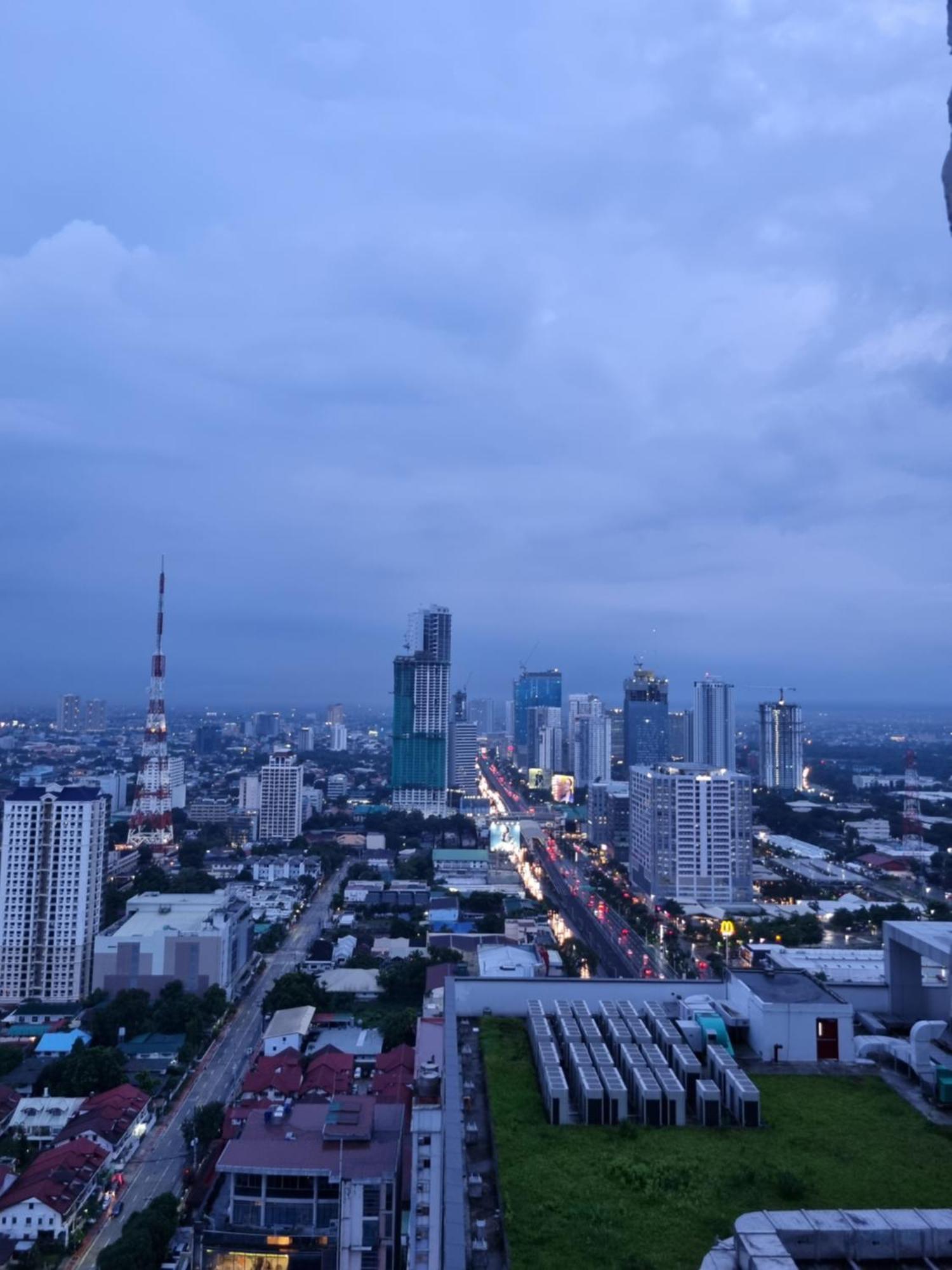 Apartment Cozy With Balcony Netflix Free Access To Pool And Gym 100mbps