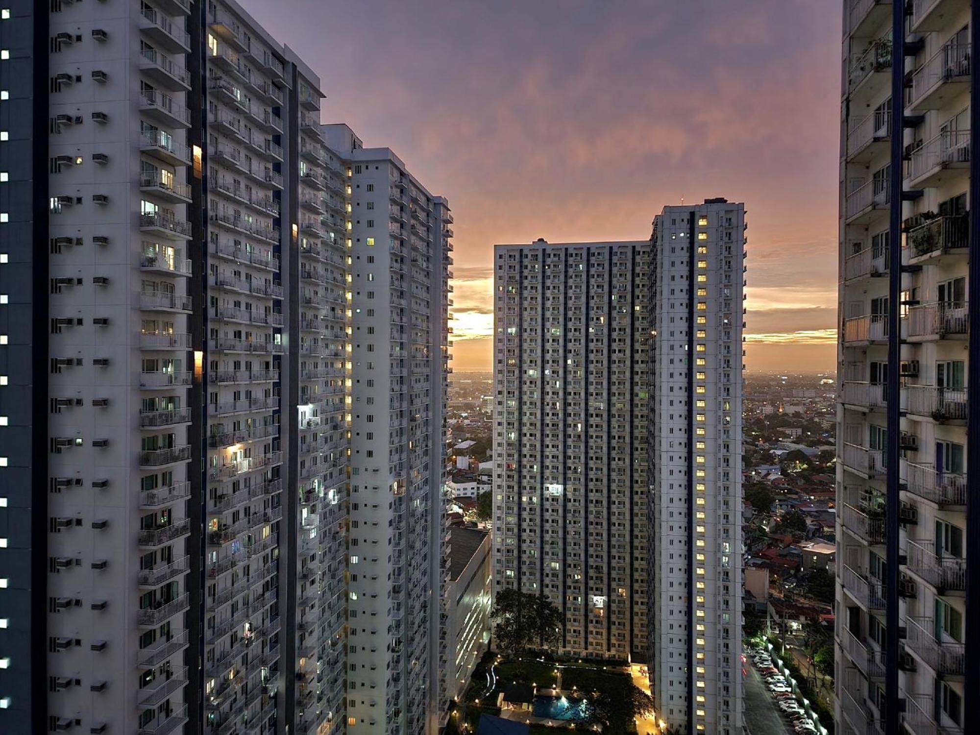 High-tech At Grass Residences -2 Persons Only, Quezon Apartment Manila