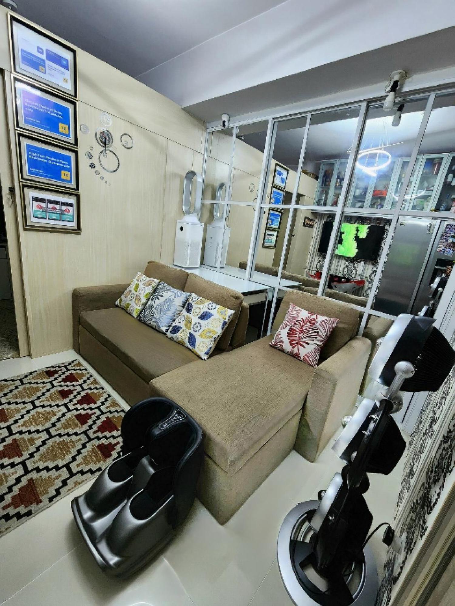 High-tech At Grass Residences -2 Persons Only, Quezon Apartment Manila