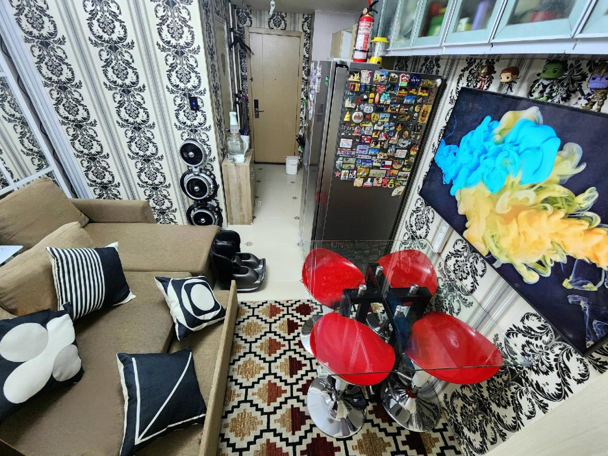 Apartment High-tech At Grass Residences -2 Persons Only, Quezon