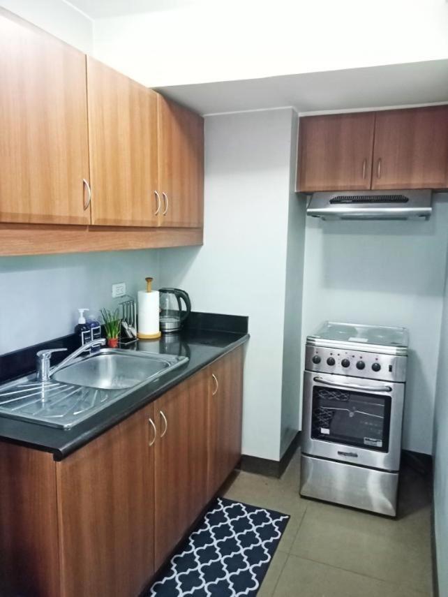 Apartment 1br At Montecito Newport Residential Across Naia And Marriott *