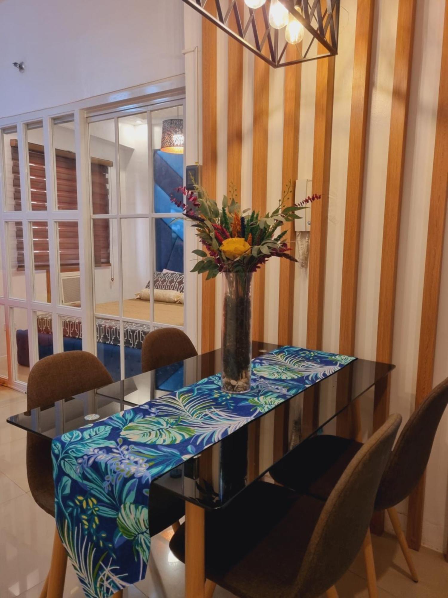 Apartment Legarse Staycation At Montecito Residential Manila