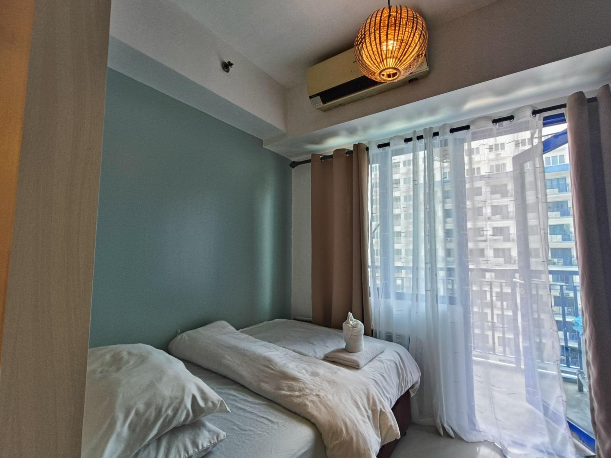 Premiere Haven At Sea Residences Condominium * Manila