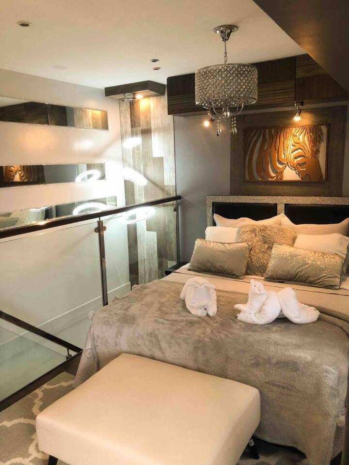 Apartment Posh, Modern 2br Loft, Spectacular View Bgc Manila