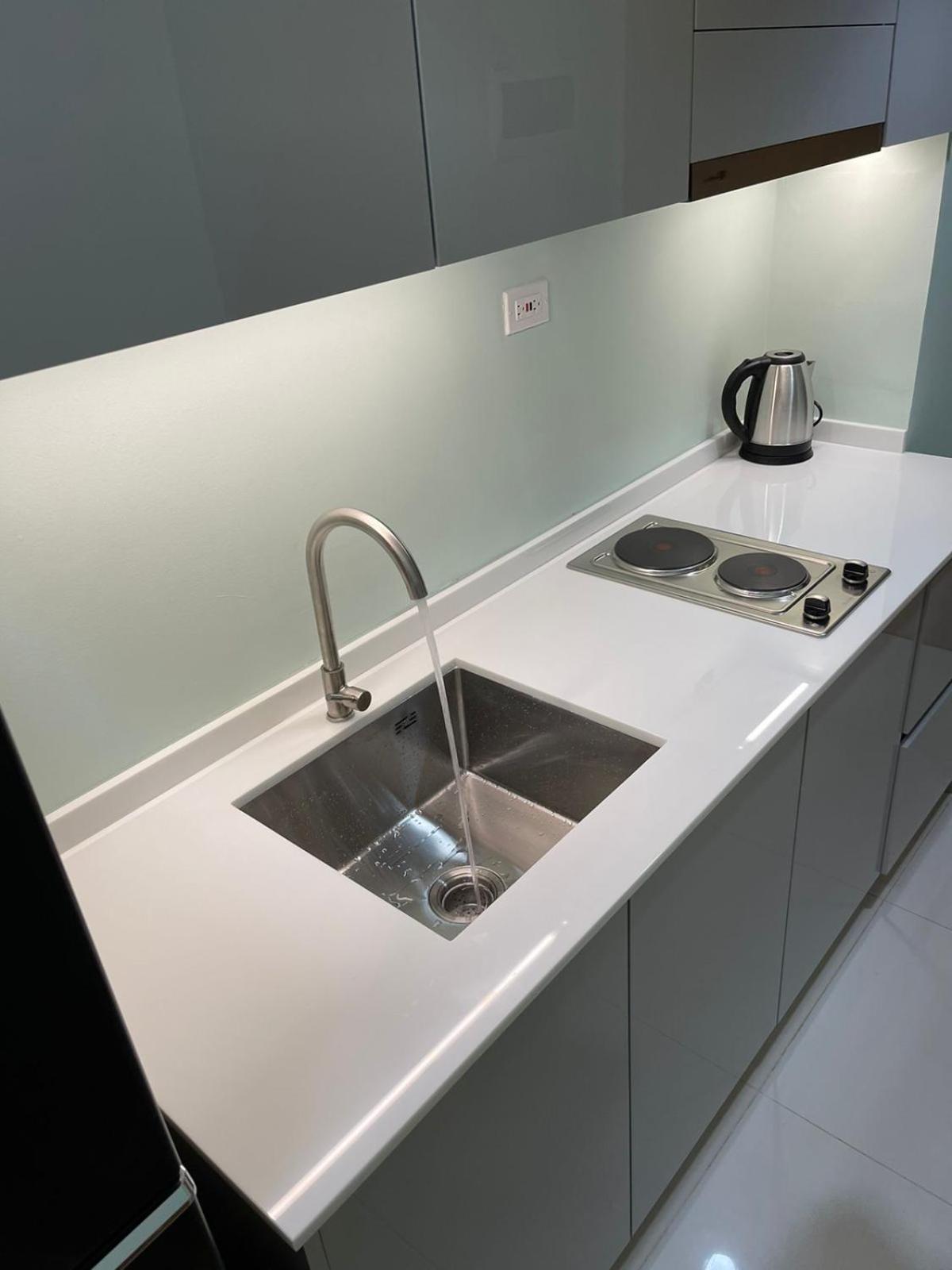 Moa Pasay, Shore 3 Residences - Modern Luxury