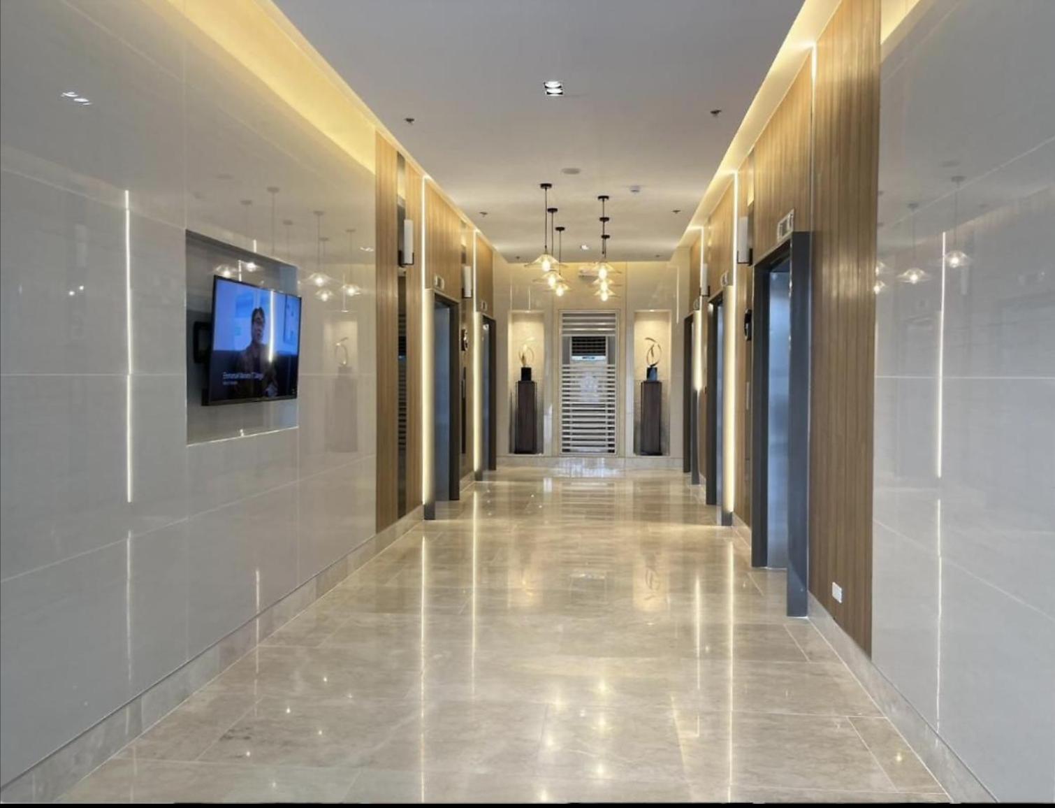 Moa Pasay, Shore 3 Residences - Modern Luxury Apartment Manila