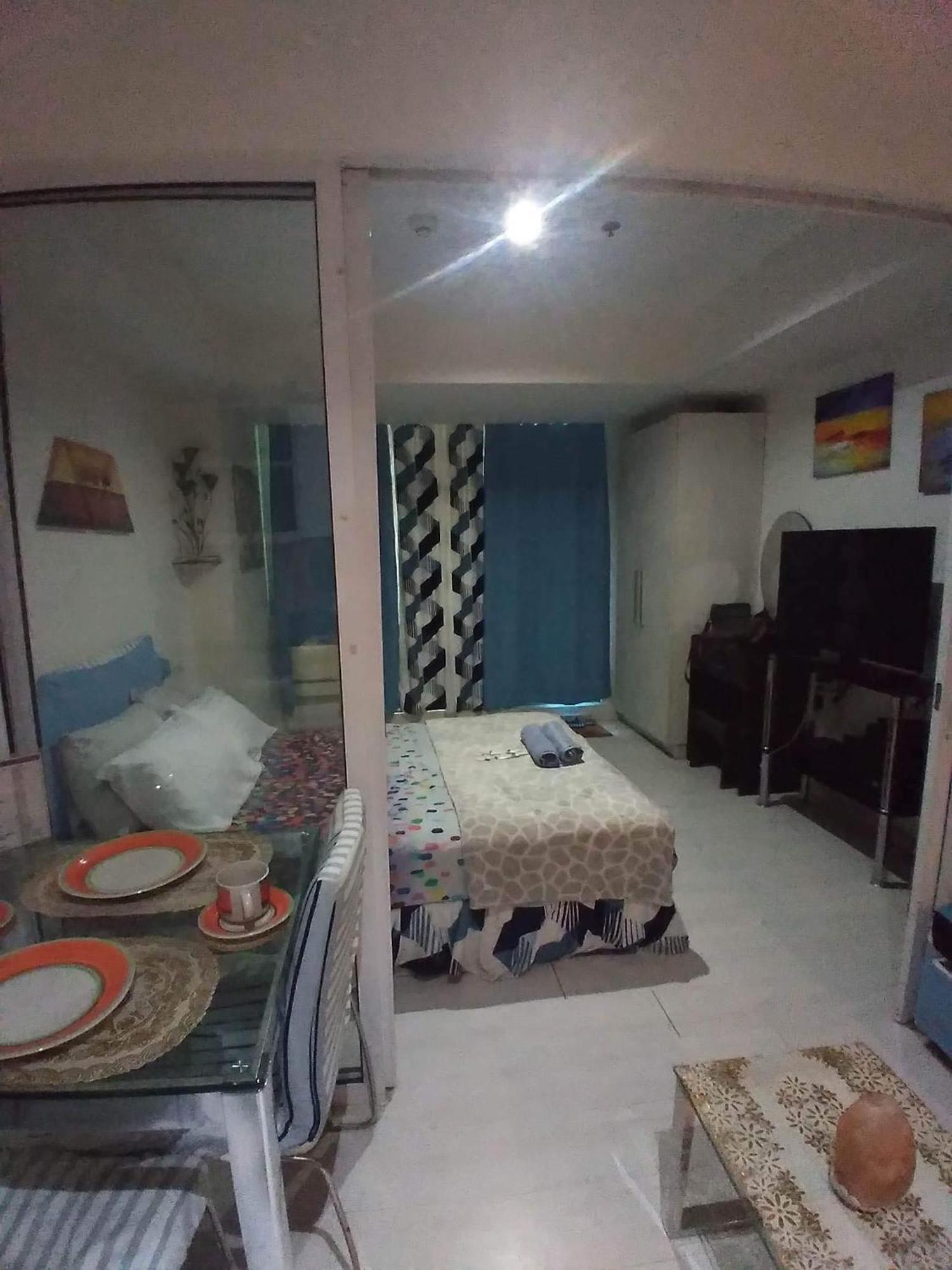 Residences In Azure Condominium Paranaque City Metro Aparthotel Manila