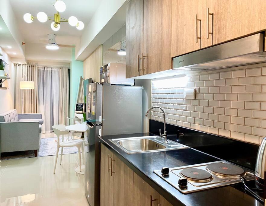 Claysky Staycation 1br Unit Near Moa With Netflix & Disneyplus *