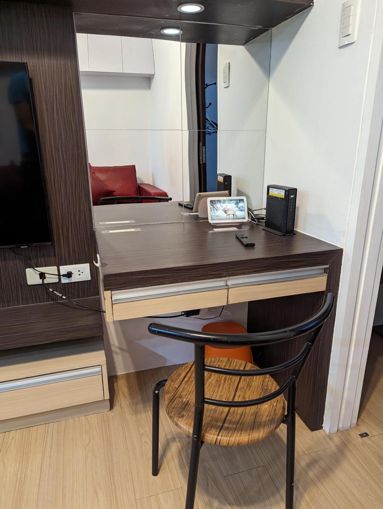 Premium 1br At Mplace Music 50 Inch Tv Pool Pay Extra Manila