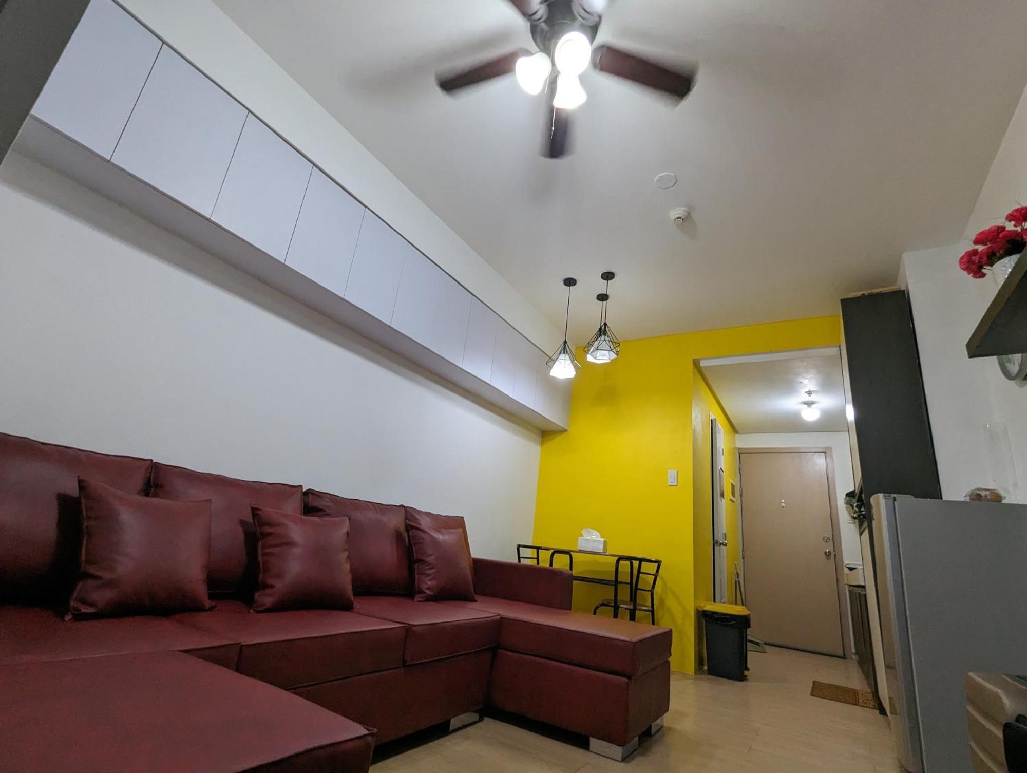 Aparthotel Premium 1br At Mplace Music 50 Inch Tv Pool Pay Extra Manila