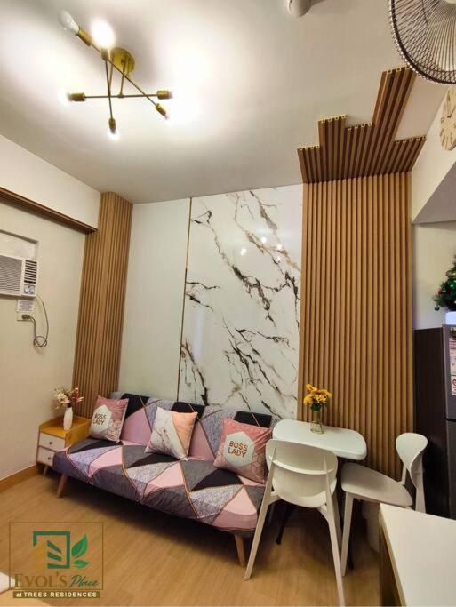 Apartment Trees Residences Staycation Evol's Place *