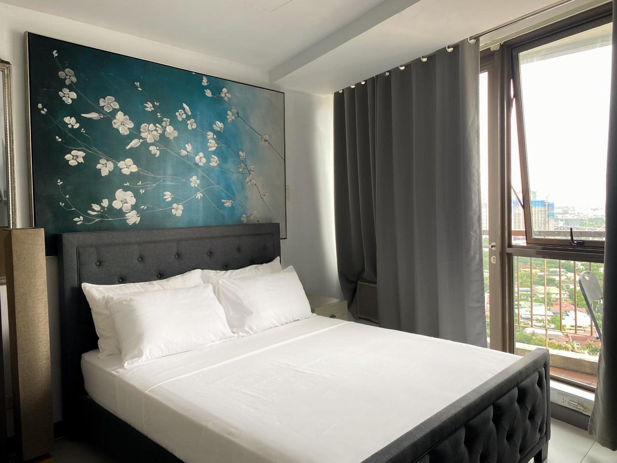 Kl Tower Makati By Ph Staycation Apartment *