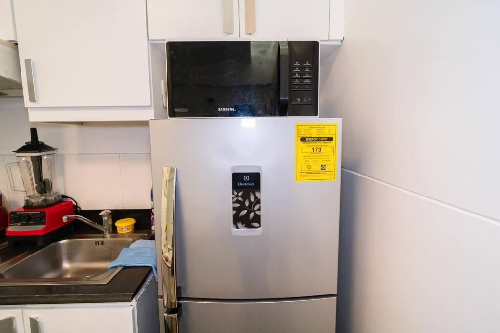A2j Executive 1br Near Venice Mall Bgc Apartment *