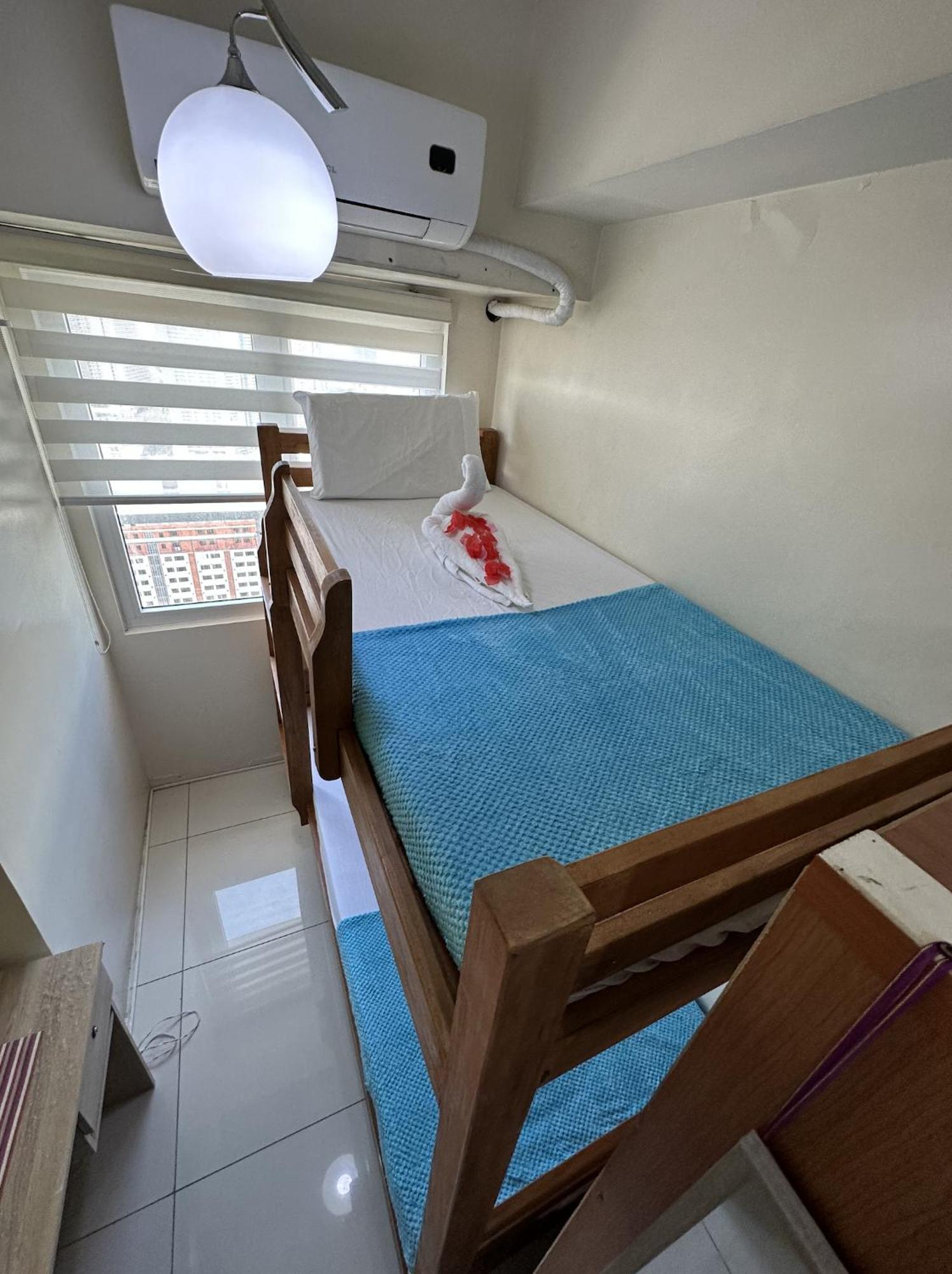 Apartment At Green Residences Studio *