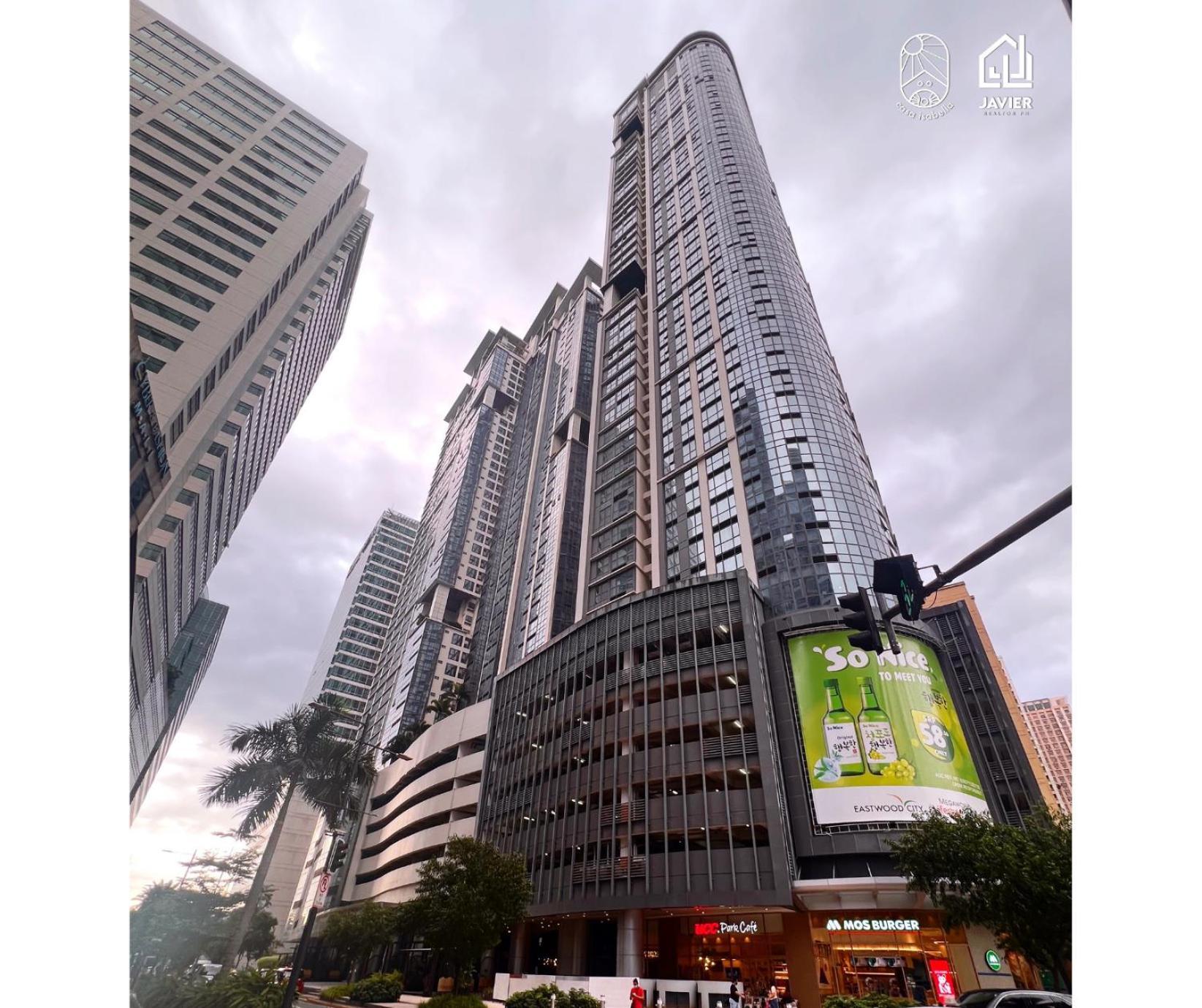 Eastwood Penthouse Studio With View, Netflix And Fast Wi-fi