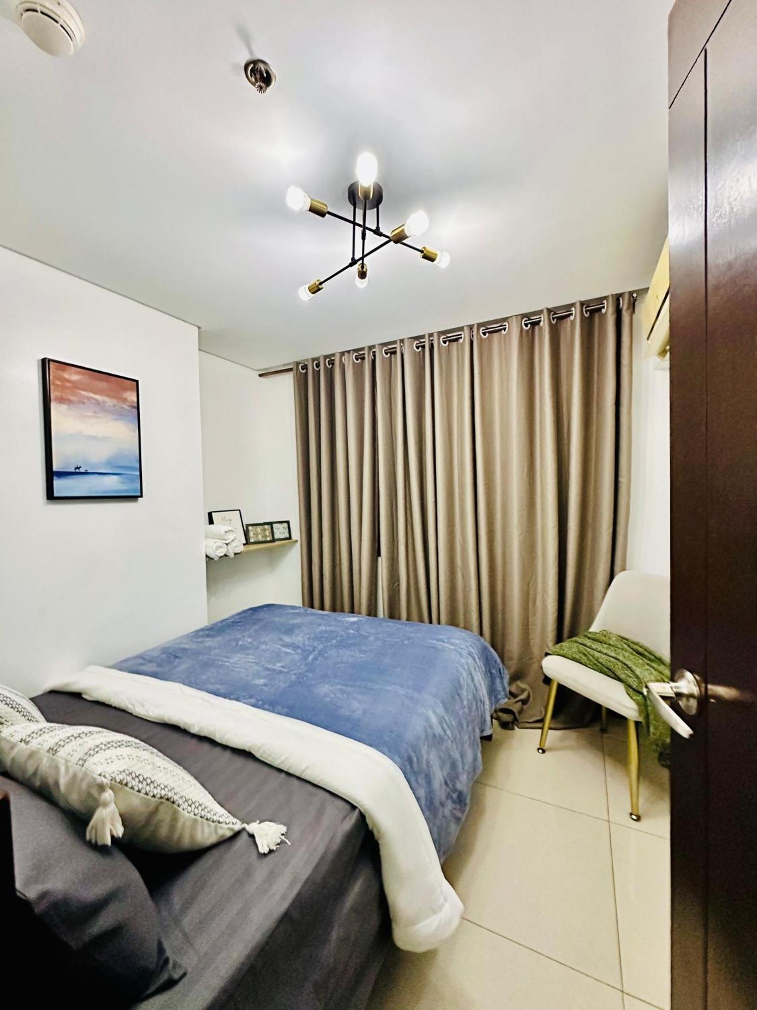 Apartment Comfy In Malate For 4 - Admiral Baysuites Manila