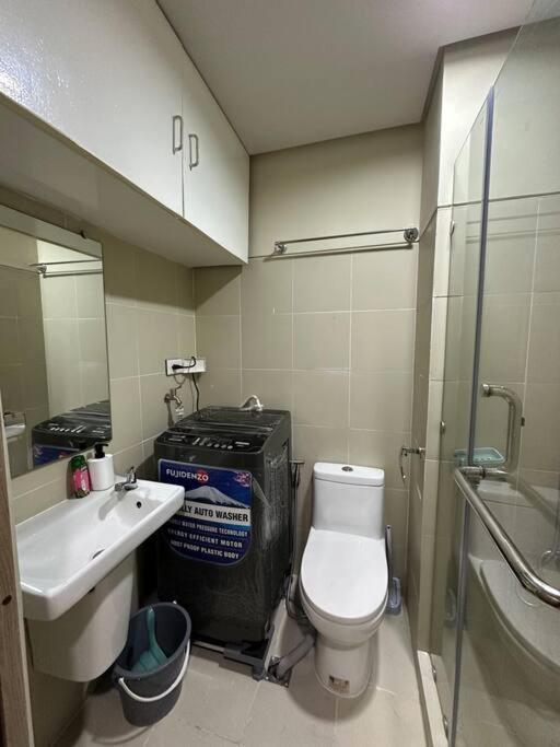 Apartment Mall Of Moa S Residences , Ikea Pasay , Naia Airport , Bay Manila