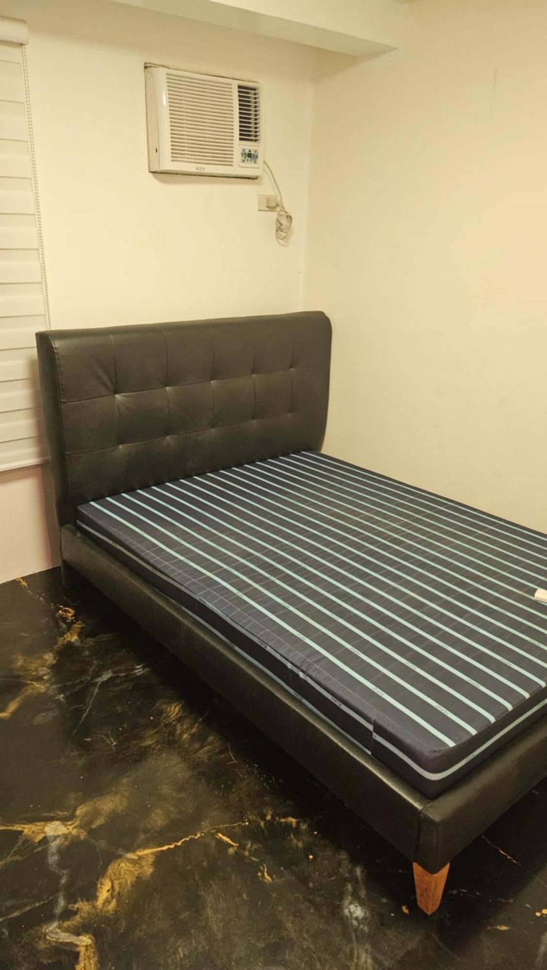 Urban Deca Apartment