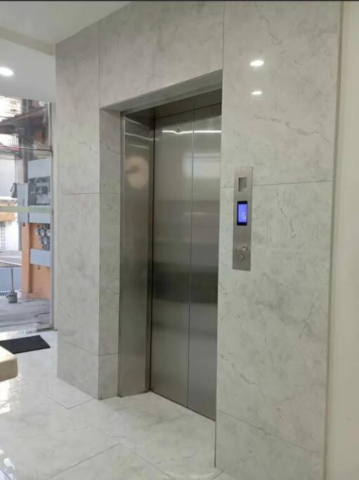St. Marvin M603 *
