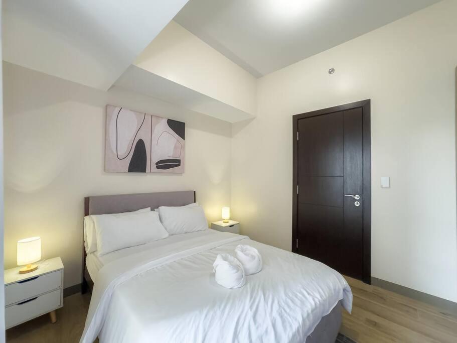 A2j Luxury 1br Near Venice Mall Bgc Taguig * Manila