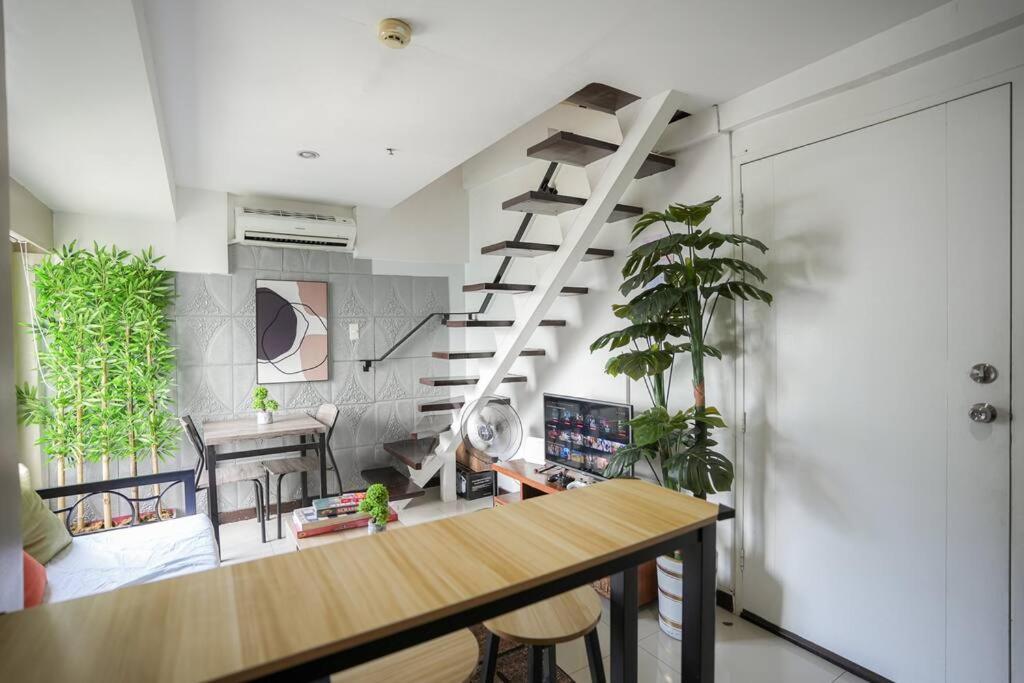 A2j Luxury 3br Loft Bgc Near High Street Taguig * Manila