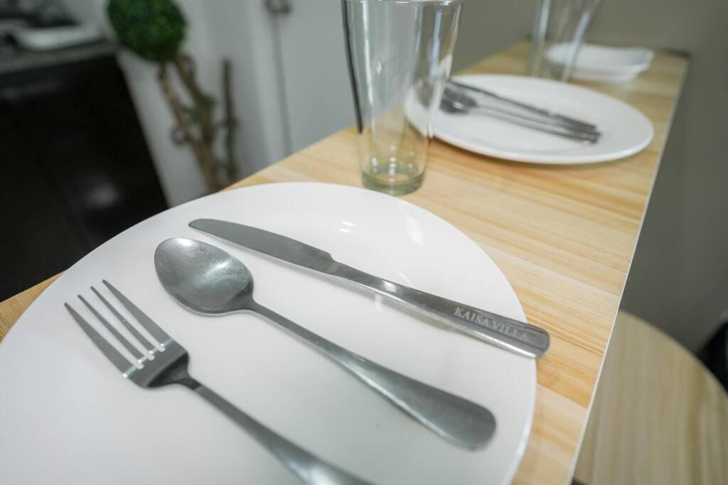 A2j Luxury 3br Loft Bgc Near High Street Taguig Apartment Manila