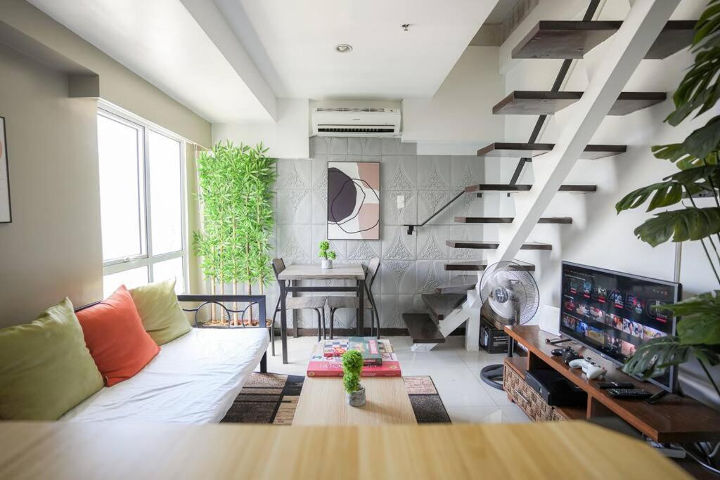 Apartment A2j Luxury 3br Loft Bgc Near High Street Taguig