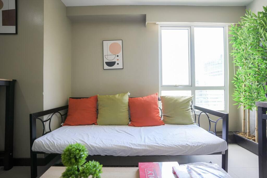 A2j Luxury 3br Loft Bgc Near High Street Taguig