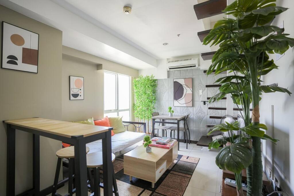 A2j Luxury 3br Loft Bgc Near High Street Taguig Manila
