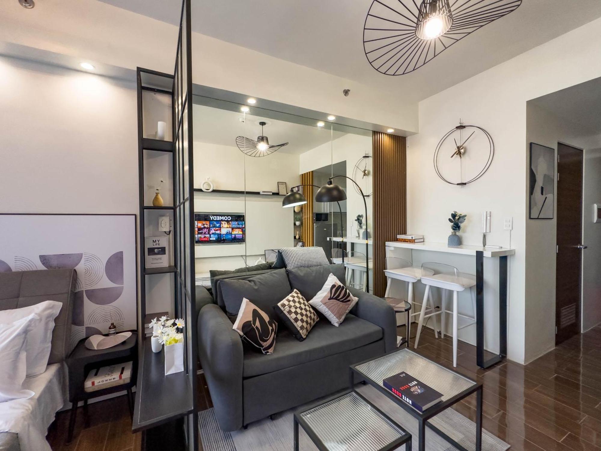 Gemstonebr In Smdc Air Residences Apartment *