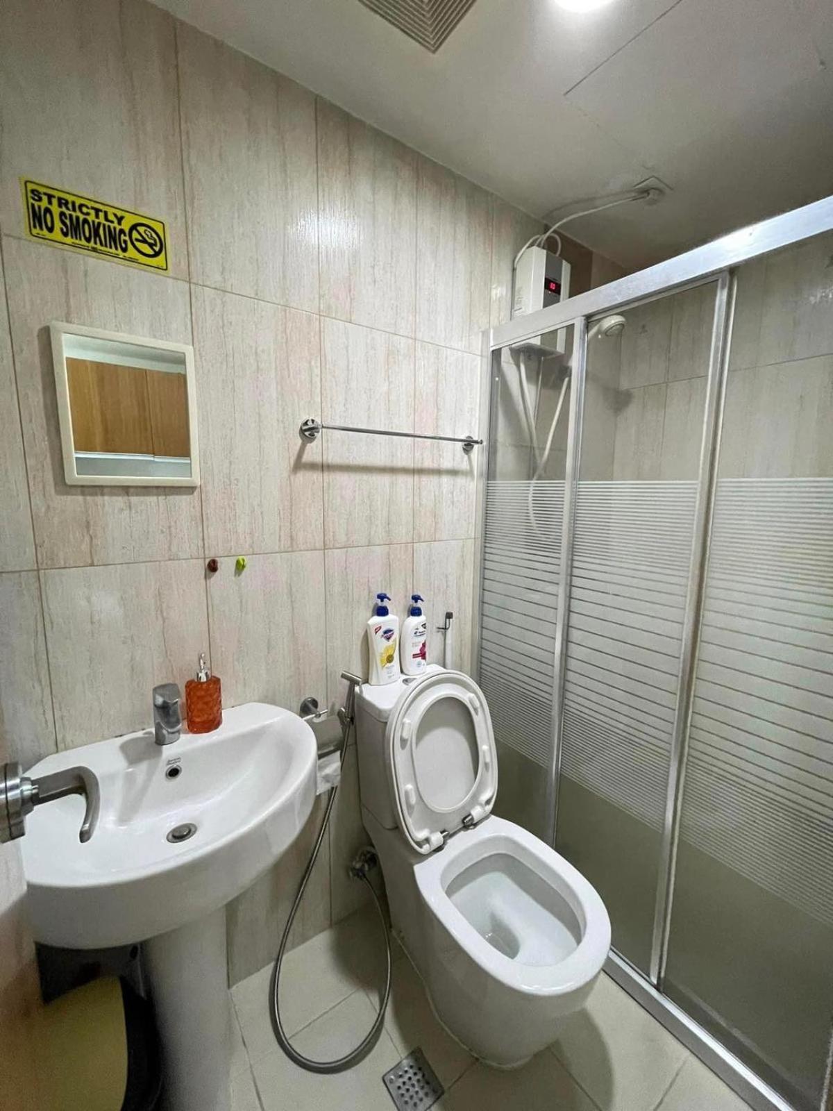 Apartment 8 Adriatico Manila