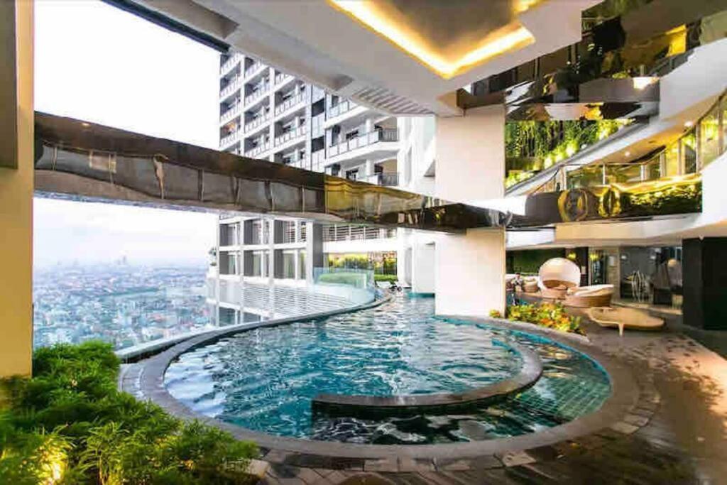 Gorgeous At The Gramercy Apartment Manila