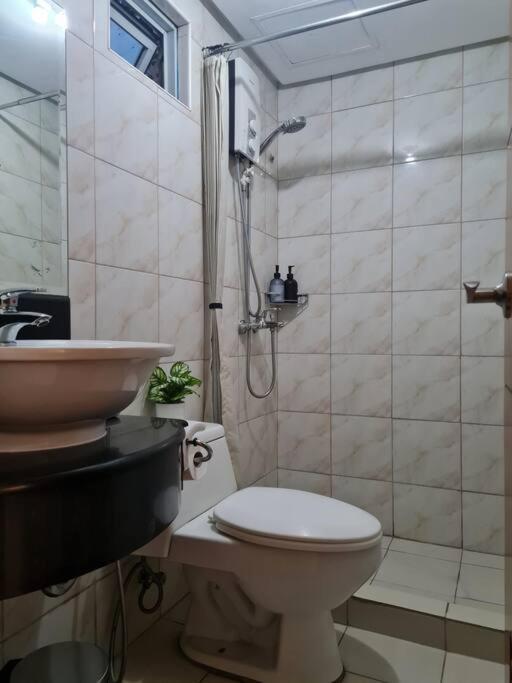 Cute Unit W/ Big Windows - B Morgan T1 Apartment Manila