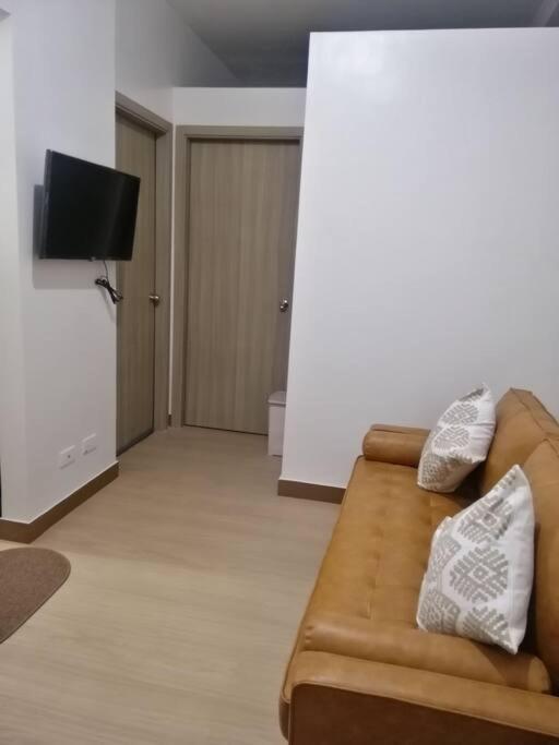 Apartment 2br Fully Furnished Unit At Fairview Qc