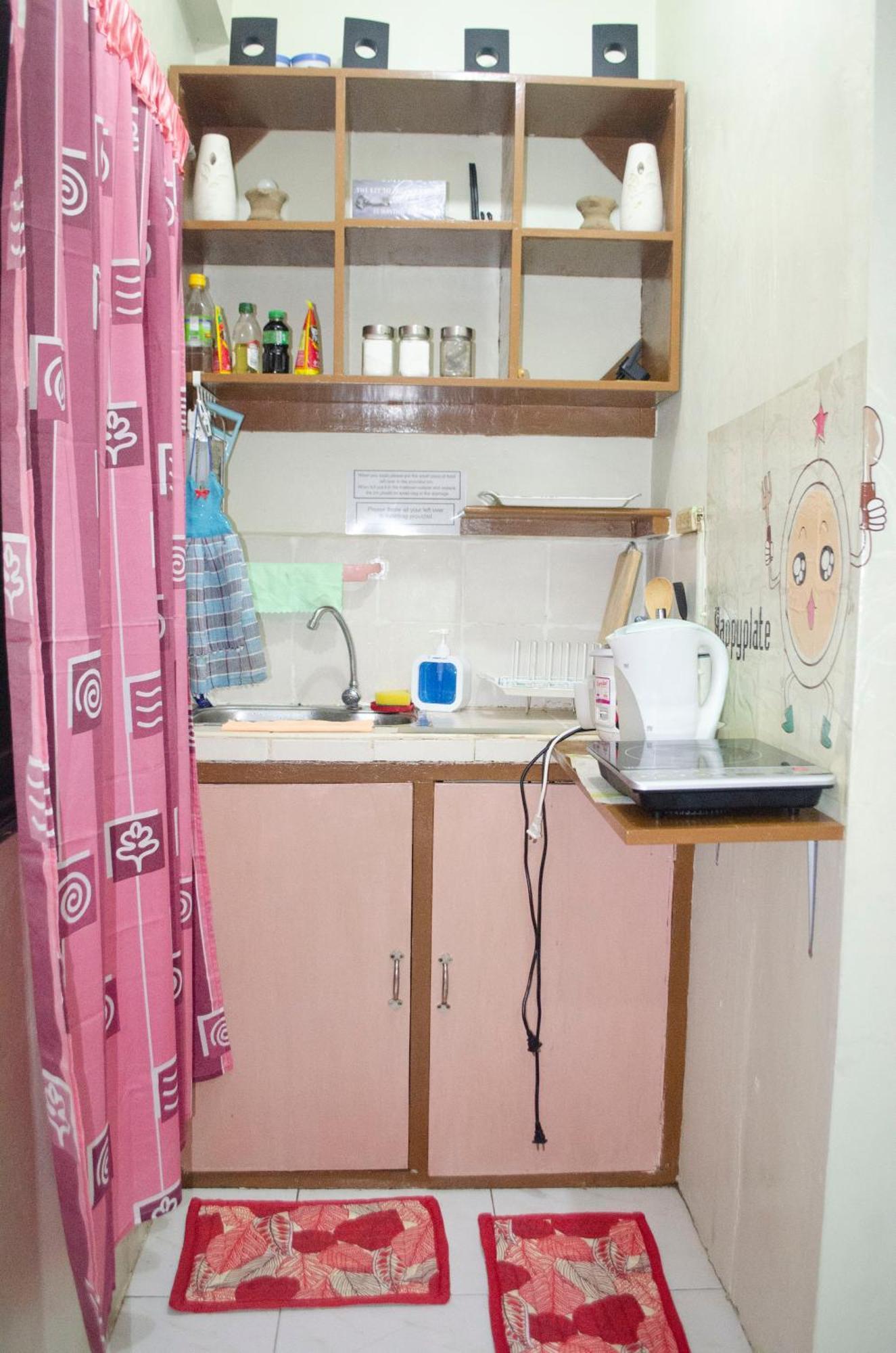 Apartment Valenzuela Staycation Netflix And Chill *