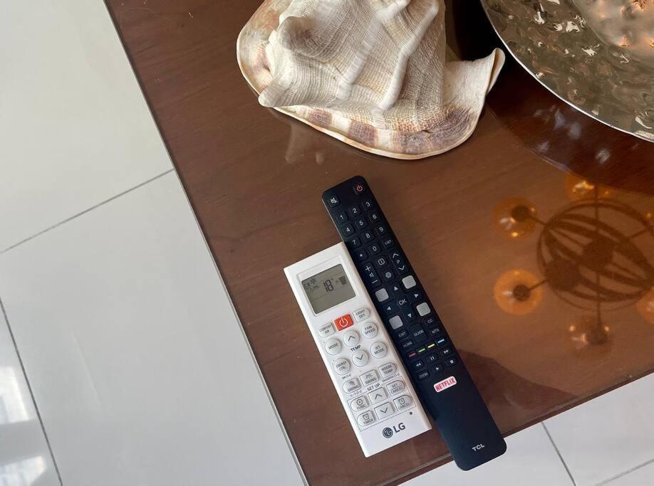 Spacious 1br One Uptown Bgc W/ Sound System Manila