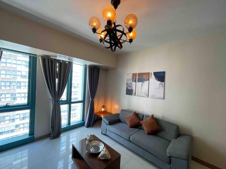 Apartment Spacious 1br One Uptown Bgc W/ Sound System *