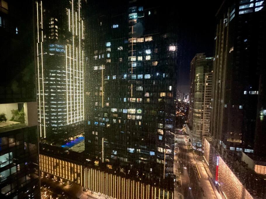 Spacious 1br One Uptown Bgc W/ Sound System