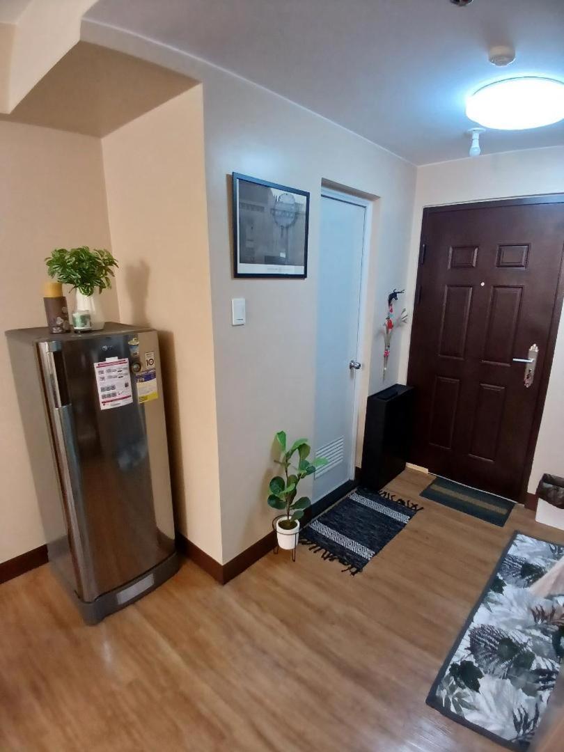 Eldenz 2br Fully Furnished With Free Wi-fi, Netflix & Amenities Manila
