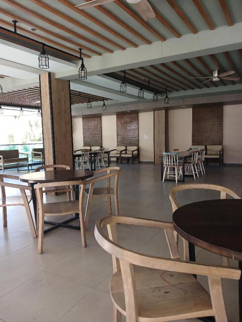 Eldenz 2br Fully Furnished With Free Wi-fi, Netflix & Amenities