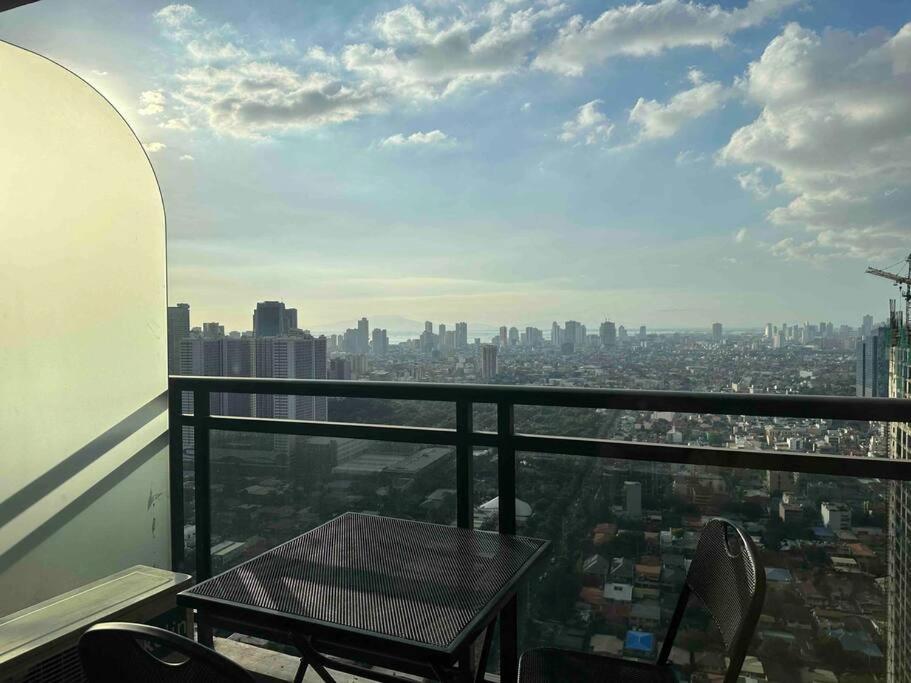 46f 1 Bedroom With Balcony Sunset View *