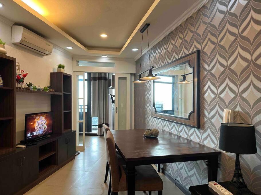 46f 1 Bedroom With Balcony Sunset View Apartment