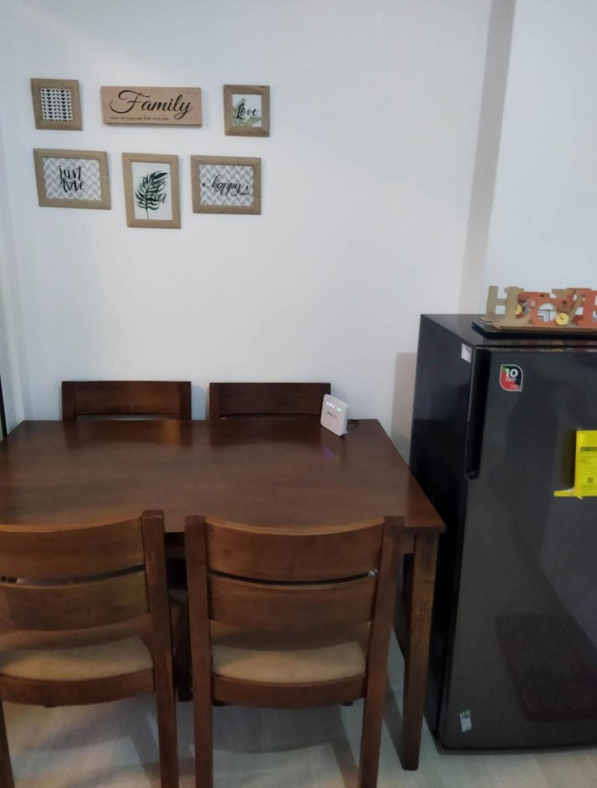 Apartment At Sm Bicutan With Balcony Manila